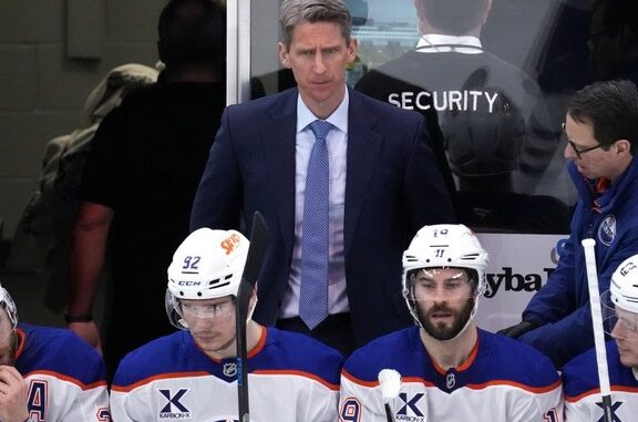 oilers-blackhawks-hockey-1